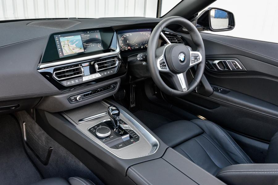 Интерьер BMW Z4 M40i (G29) 2019 года  (ZA) (фото 3 из 31)